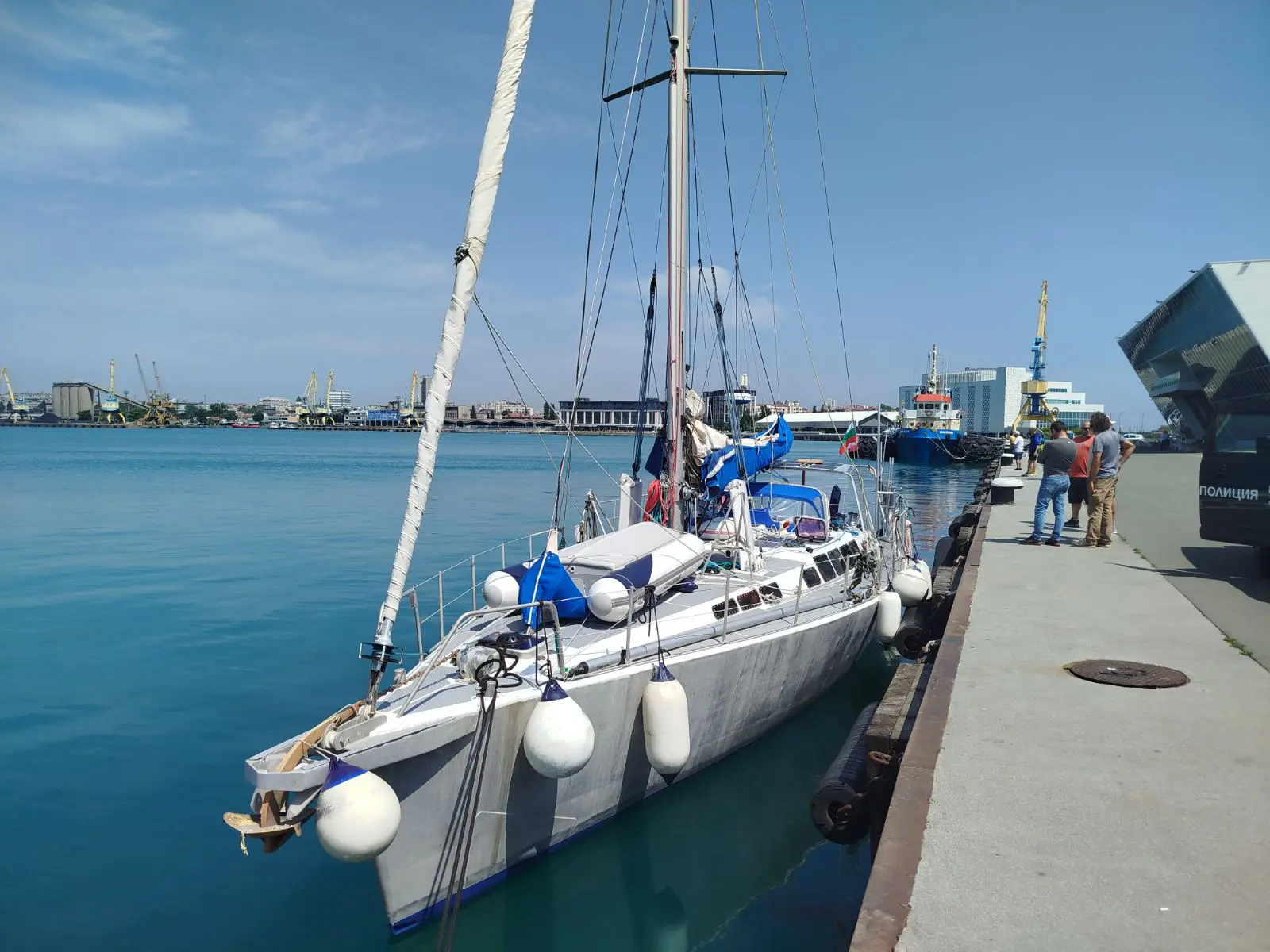 Mirabo expedition sailing boat
