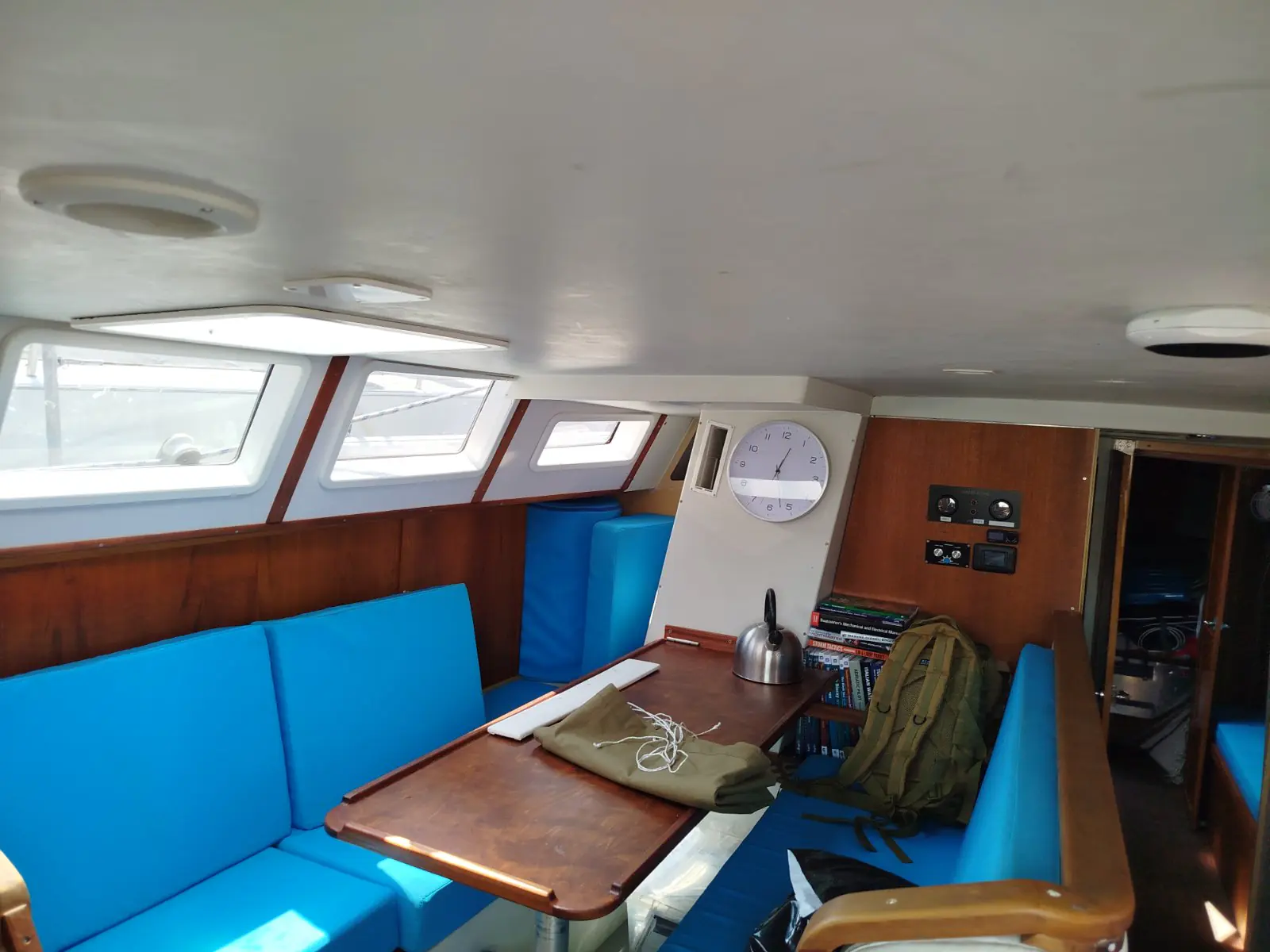 Mirabo expedition sailing boat