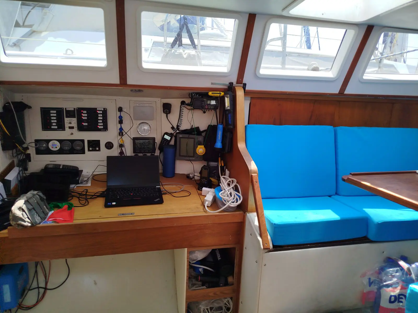 Mirabo expedition sailing boat