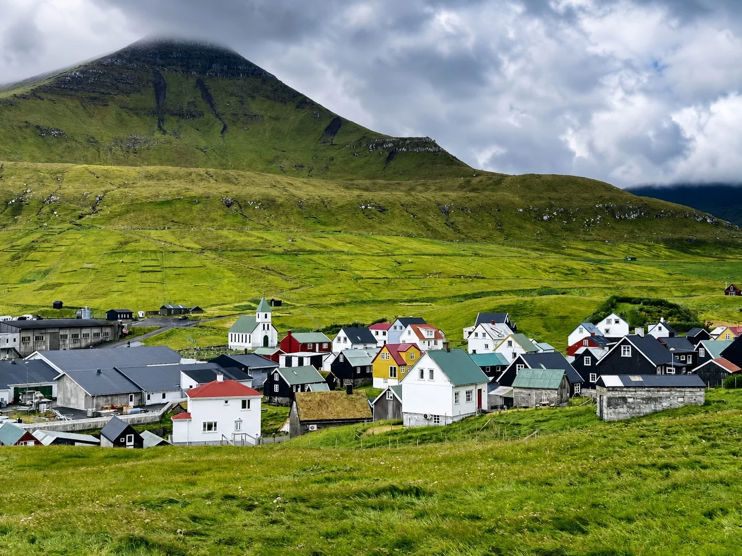 Arctos sailing and trekking in the Faroe Islands 02