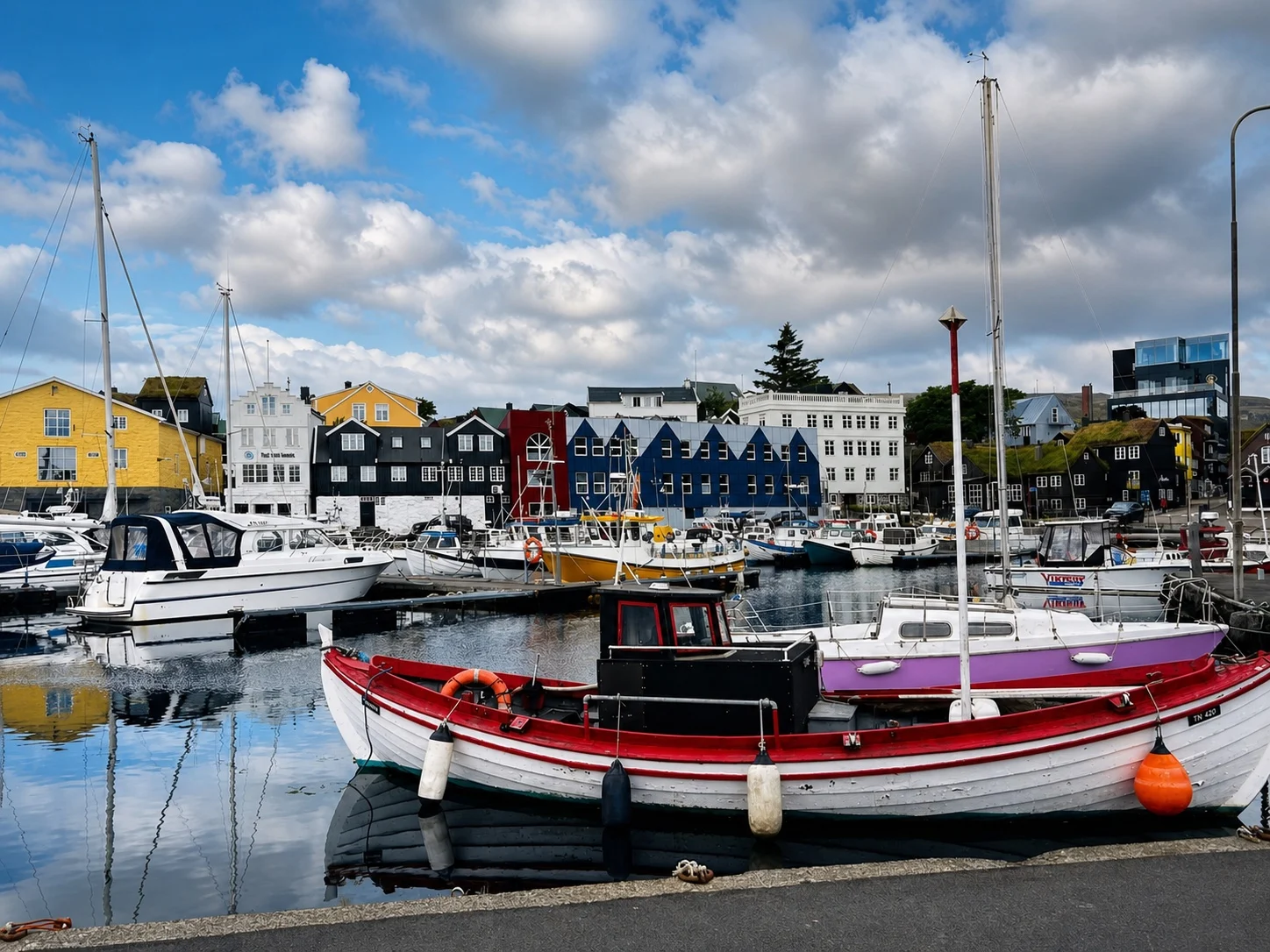 Arctos sailing and trekking in the Faroe Islands 07